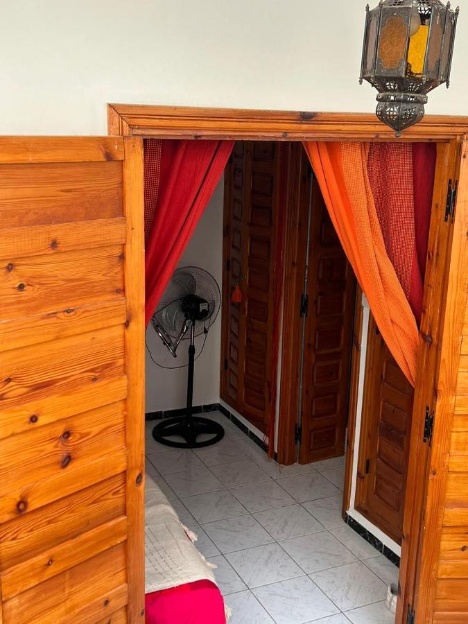 Maison Riad Traditionnel Idealement Situe A Marrakech Marraquexe Exterior foto